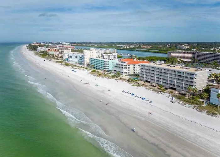 Gulf-Front 3Br With Huge Balcony, Pool And Private Garage Appartement