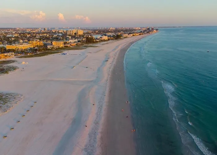 Spacious Beachfront With Stunning Gulf Views