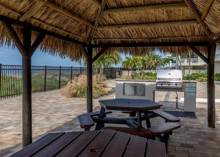 Apartment Spacious Beachfront With Stunning Gulf Views