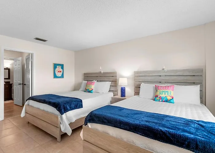 Gulf-Front 3Br With Huge Balcony, Pool And Private Garage Appartement